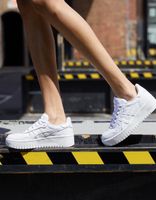 Asics Sneakers