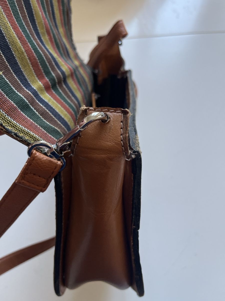 Borse da donna: Schulterträger aus Vintage-Hartleder – Usato da Riva San Vitale venduto da V.IP 5