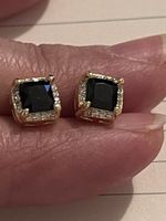 Clous d’oreilles vintage plaqués pierres zircons noire/