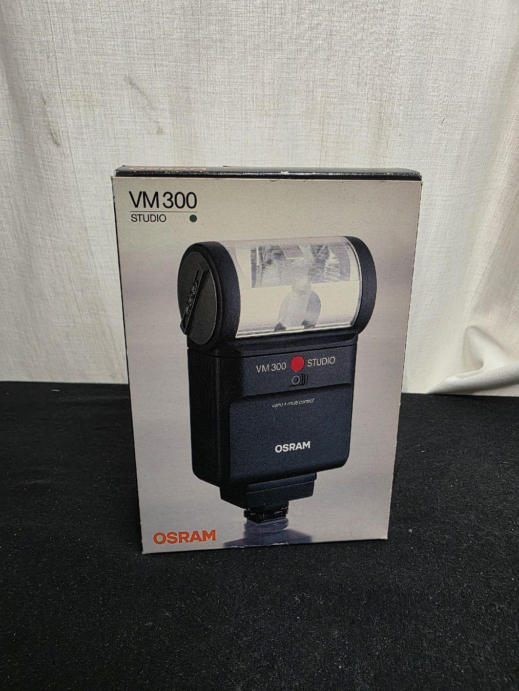 Osram Blitze: Osram VM 300 Studio Blitz neuwertig – Gebraucht aus Wolfertswil von Antiko
