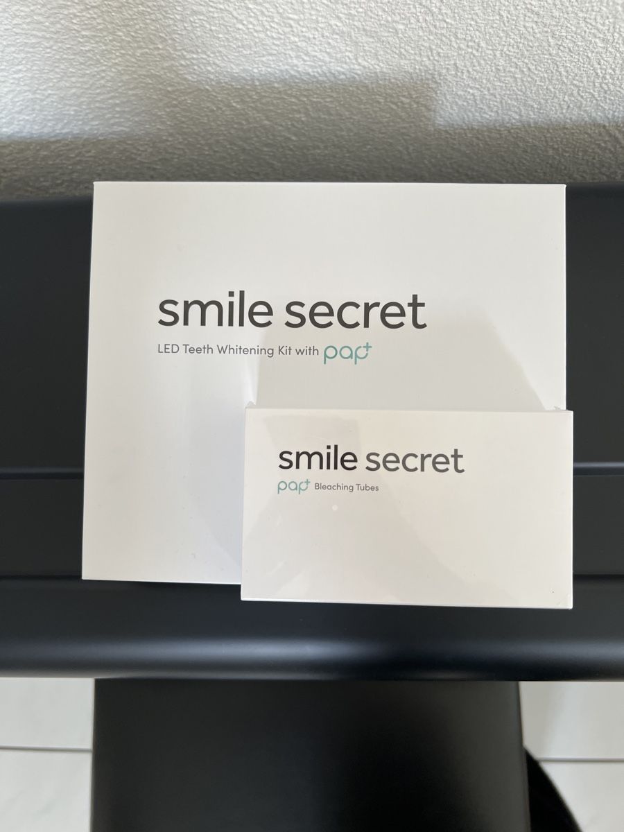 Cura dei denti: Smile Secret - LED Zahnaufhellungsset – Usato da Schübelbach venduto da 18sunshine