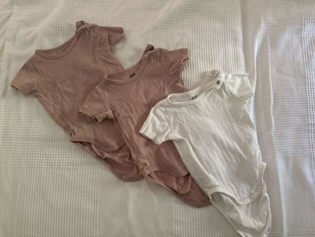 H&M Baby Bodys Set Baumwolle weiss rosa Grösse 68 neu