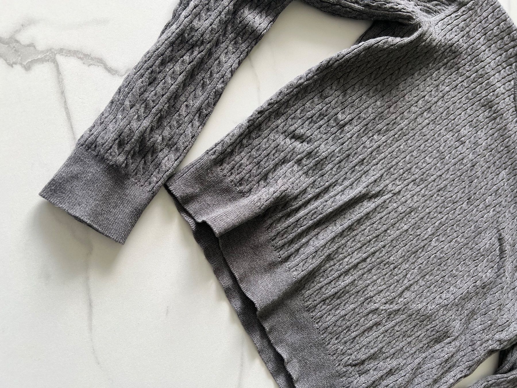 H&M Maglioni & Felpe: Pullover in Grau H&M S/36 – Nuovo (secondo la descrizione) da Ebmatingen venduto da Charliz 6