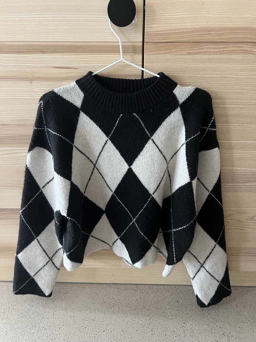 H&M Maglioni & Felpe: Pullover im Argle Muster- h&m – Usato da Zürich venduto da La.gp 1