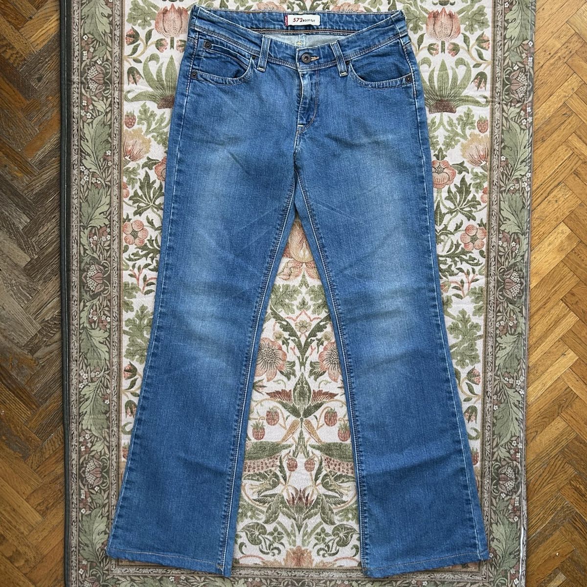 Levi's Jeans: Vintage Levi’s 572 – Nuovo (secondo la descrizione) da Genève venduto da Niara18 1