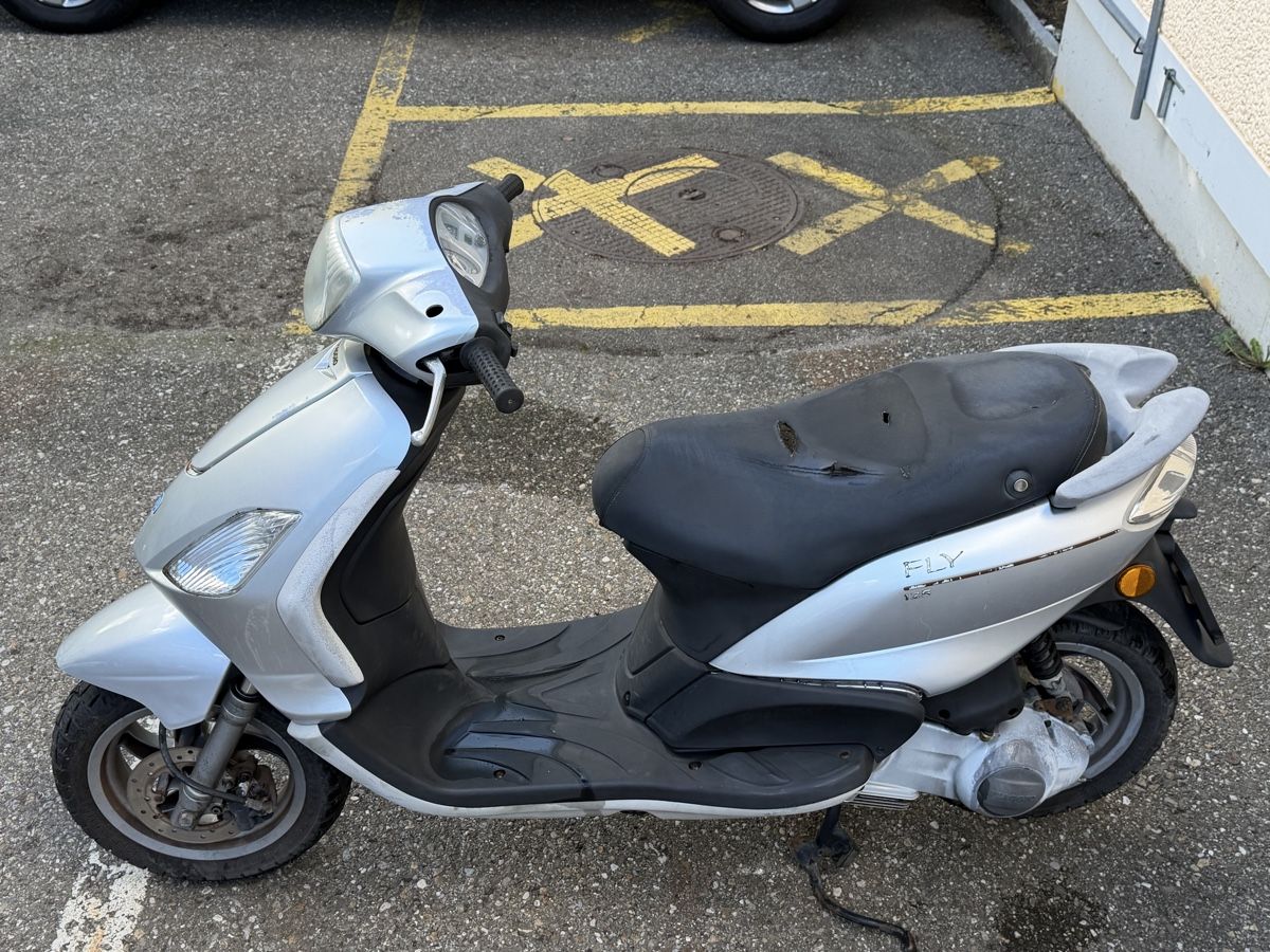 Piaggio Route: PIAGGIO FLY 125 cc – D'occasion à Zullwil par Autocentersalii 3