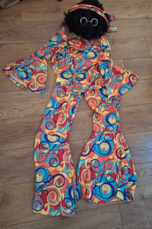 Hippie Kostüm, inkl. Perücke,Brille, Grösse M -Top Zust...