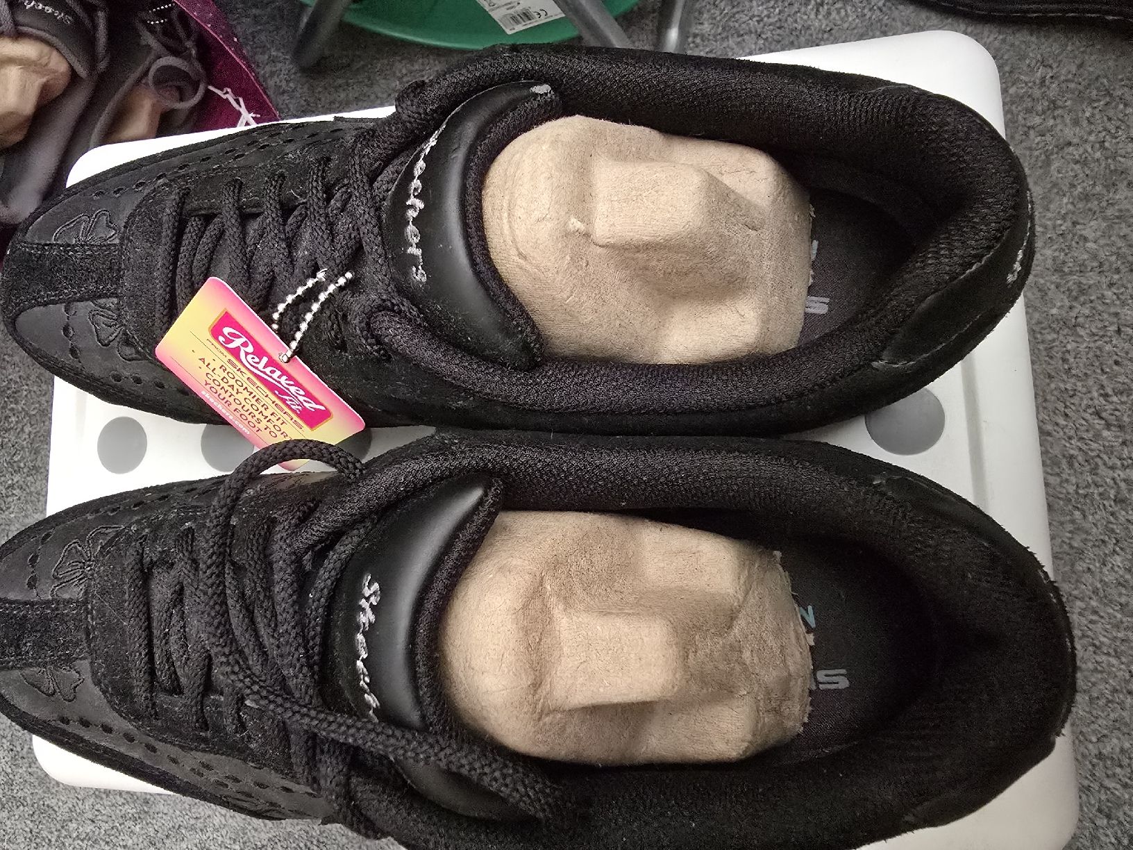 Skechers Damenschuhe: Skechers Schuhe – Neu und originalverpackt aus Schleitheim von nussknacker2000 2