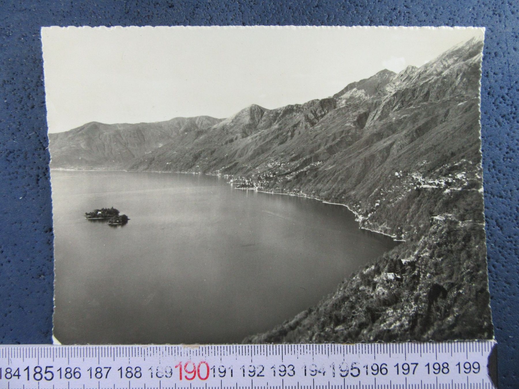 Cartoline postali: RONCO CON BRISSAGO E ISOLE 1952 TI AK – Usato da Ettingen venduto da Hausi4711
