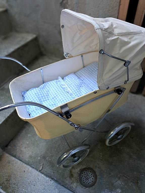 Wisa Gloria Carrozzine per bambole: Wisa Gloria Puppenwagen – Usato da Winterthur venduto da Pitschna88 2