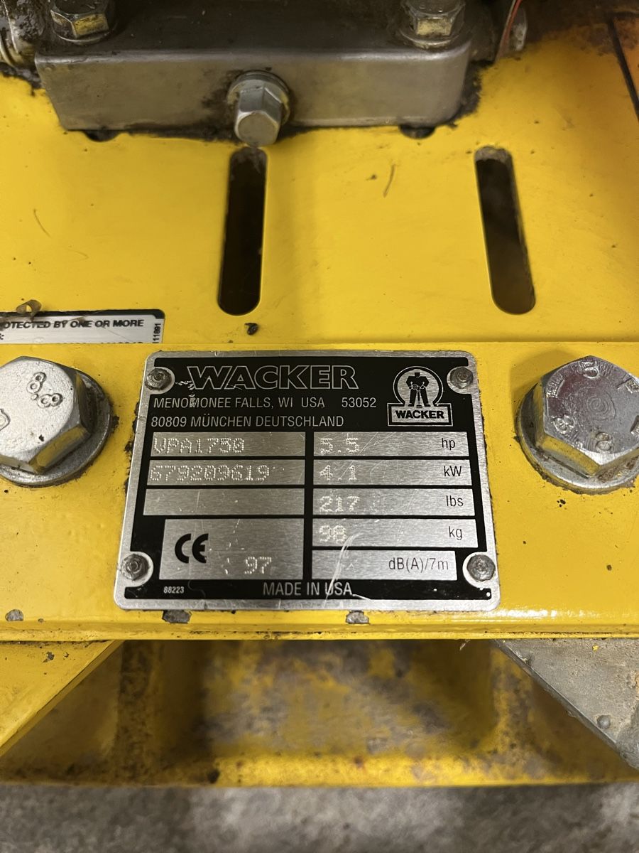 Wacker Neuson Toutes les machines: Wacker Vibroplatte – D'occasion à Uttigen par Safety123 5