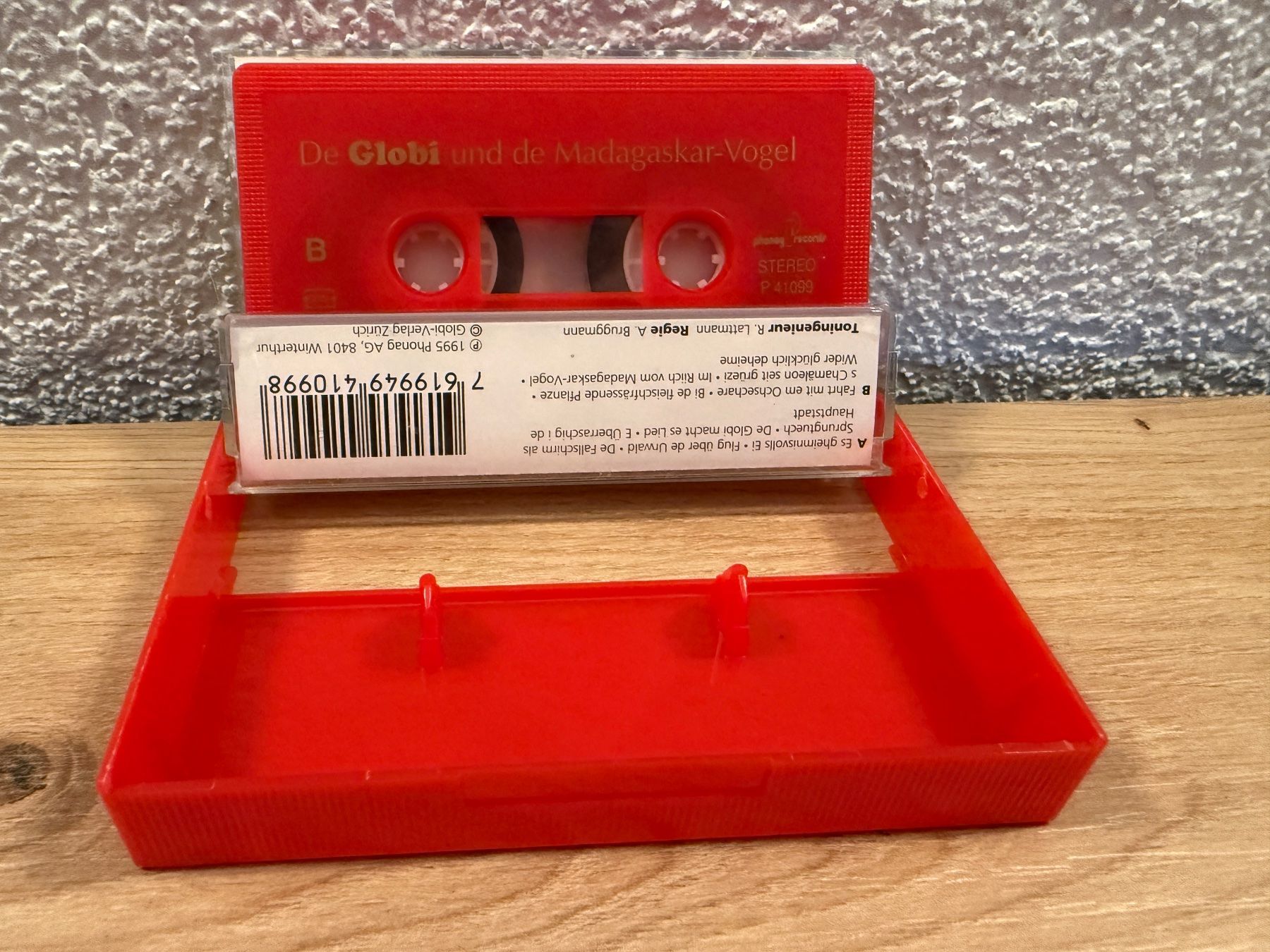Musicassette: Globi und de Madagaskar-Vogel / Kassette – Usato da Steffisburg venduto da Copy22 1