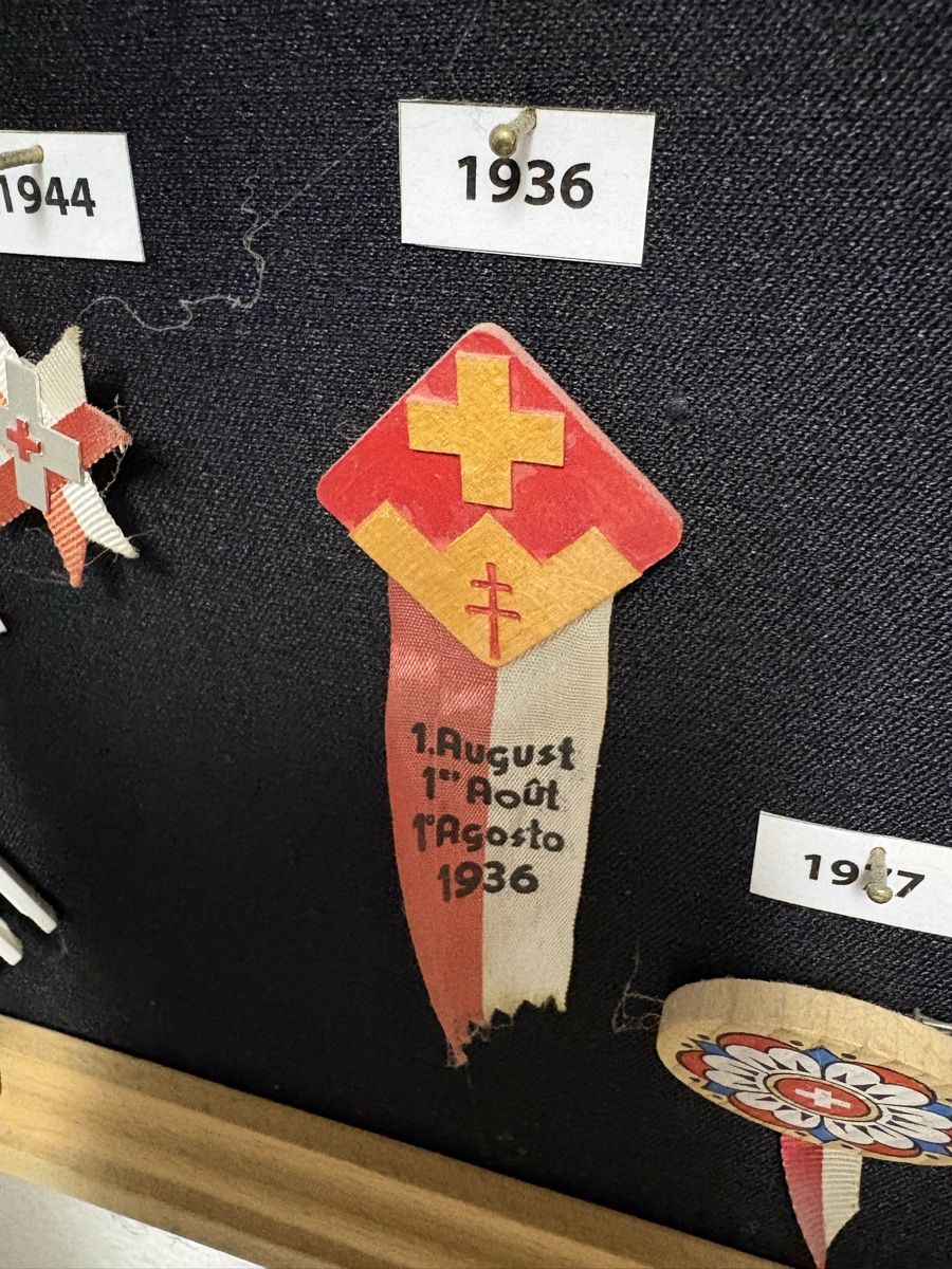 Medaglie: 1. Augustabzeichen Sammlung – Usato da Brülisau venduto da Thuri1 7