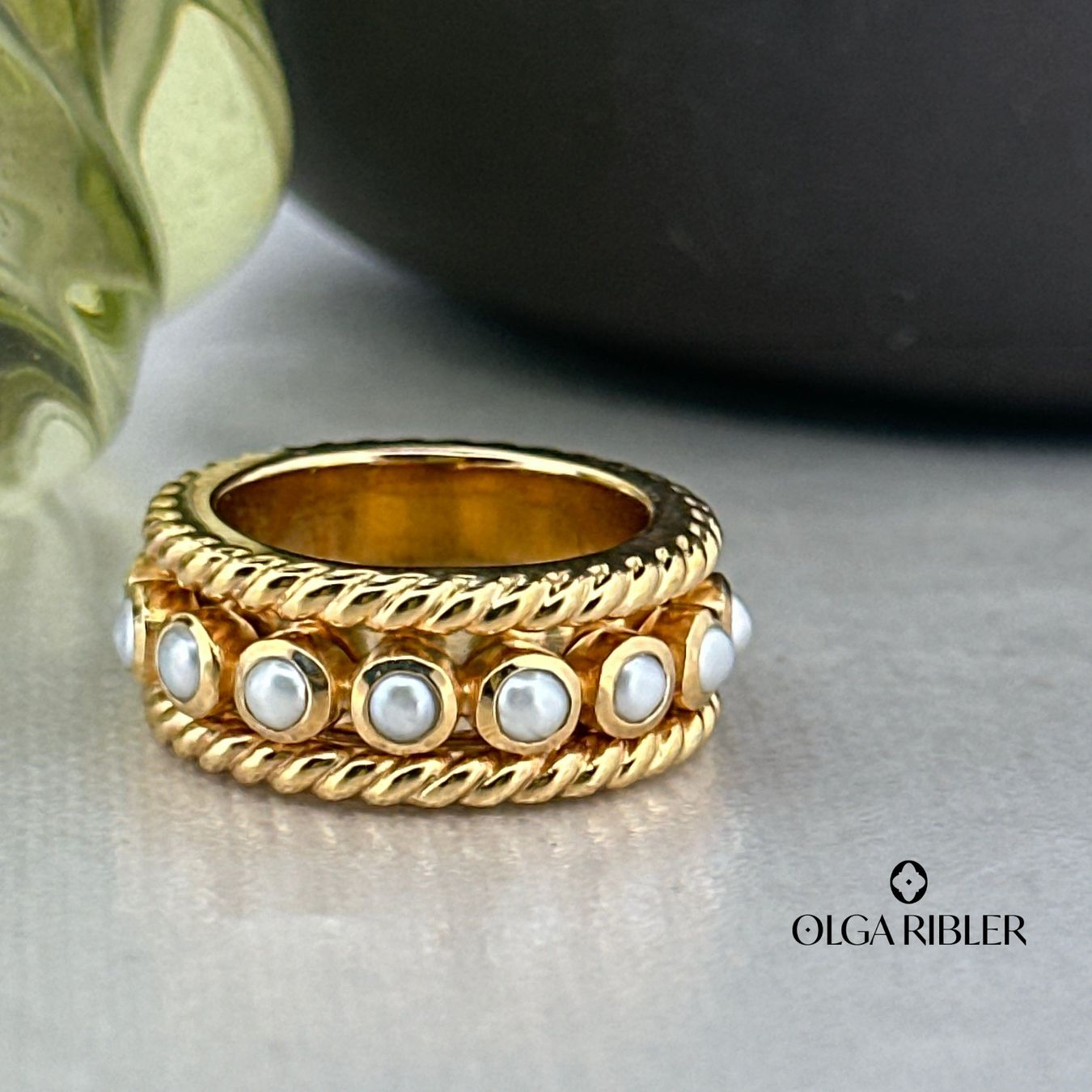 Olga Ribler Anelli: 9 mm breiter Moving Ring mit Perlen Grösse 52 – Nuovo (secondo la descrizione) da Luzern venduto da Schmuckoutlet 7