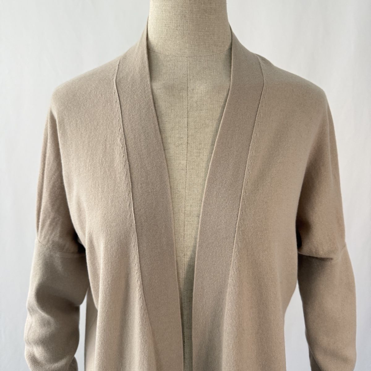 Akris Maglioni & Felpe: AKRIS Wool Cardigan – Nuovo (secondo la descrizione) da Freienbach venduto da Avviivva_Shop 2