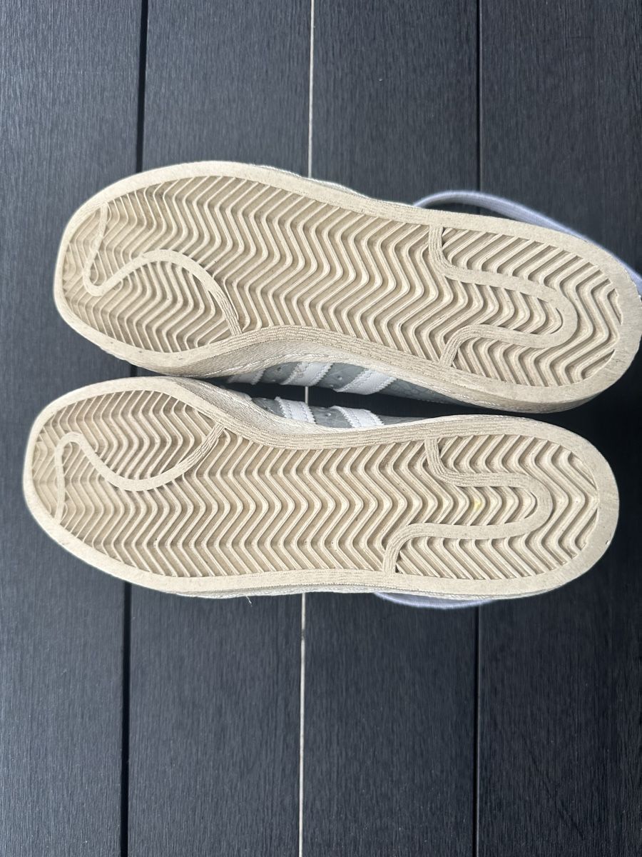 Adidas Damenschuhe: Sneaker – Gebraucht aus Unterlunkhofen von car_8fpk 2