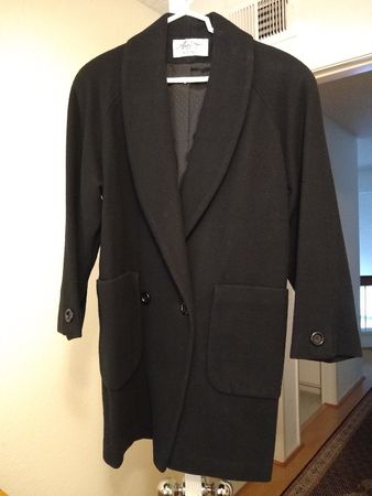 Elegant Black Wool Coat, Perfect for Winter