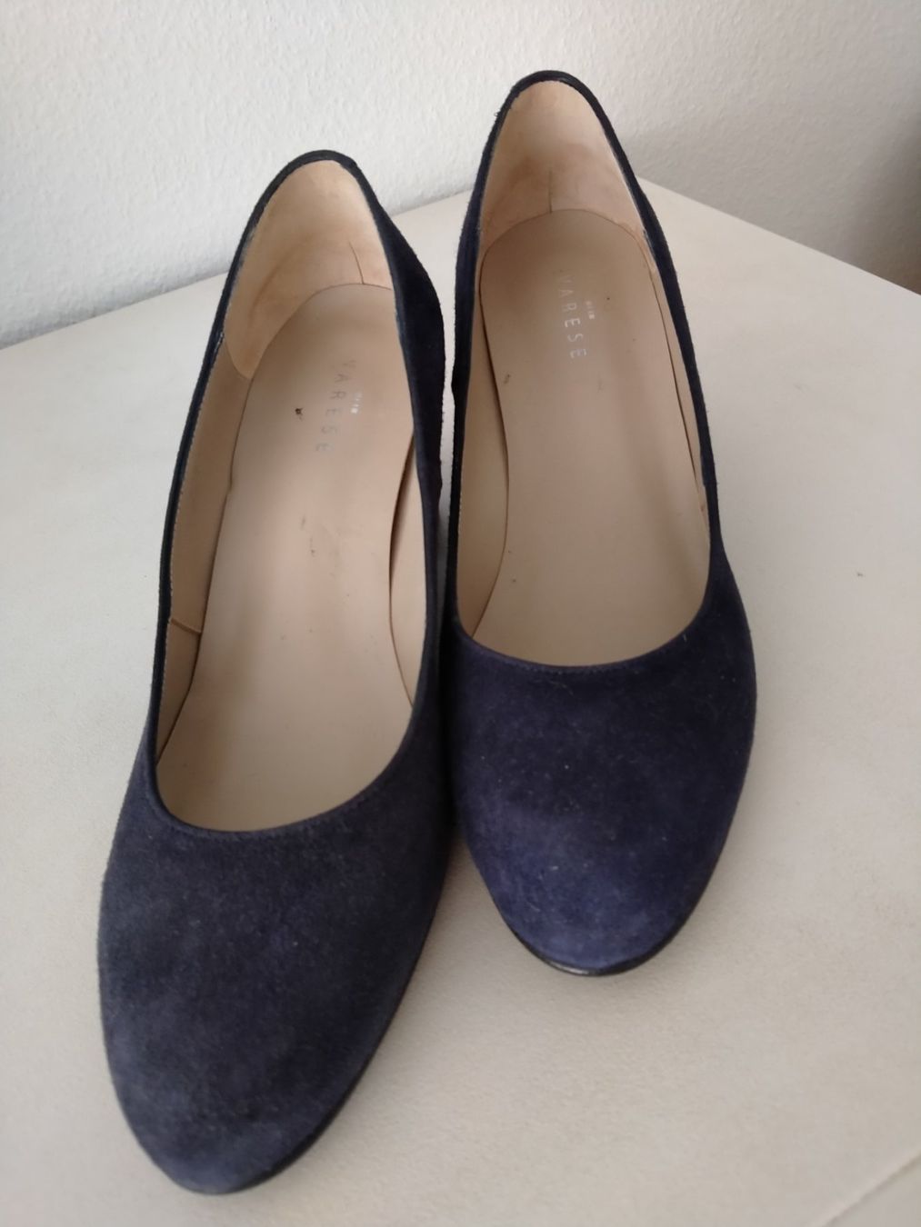 Scarpe da donna: chaussure daim bleu Varese 38 – Usato da Veytaux venduto da Christianelucie 1