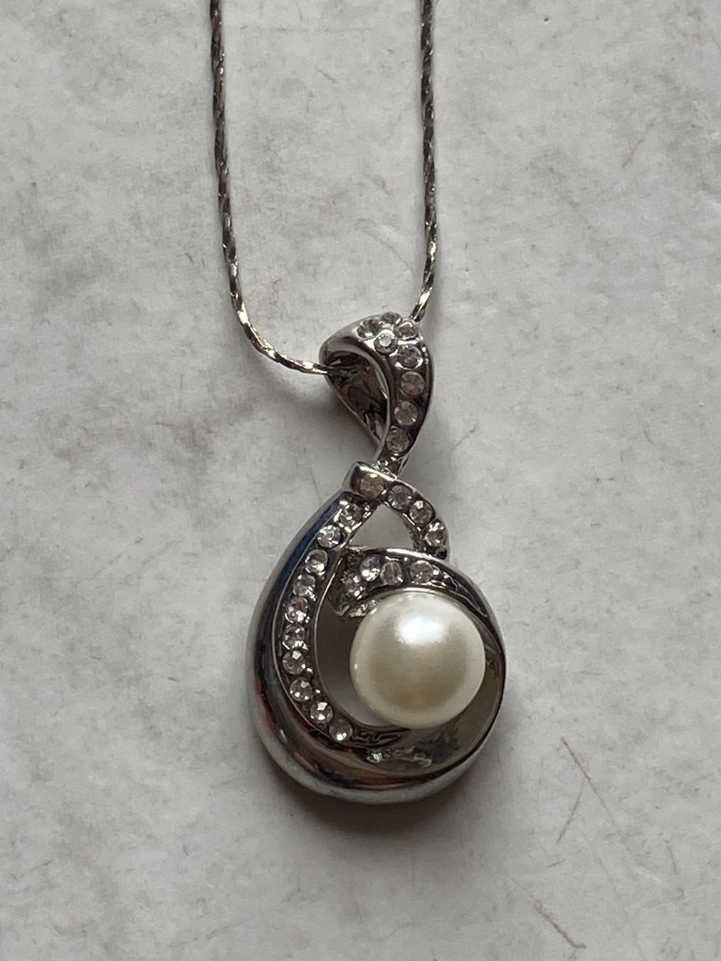 Ciondoli: Pendentif avec écrin – Usato da Bassecourt venduto da CALUMET-X 2