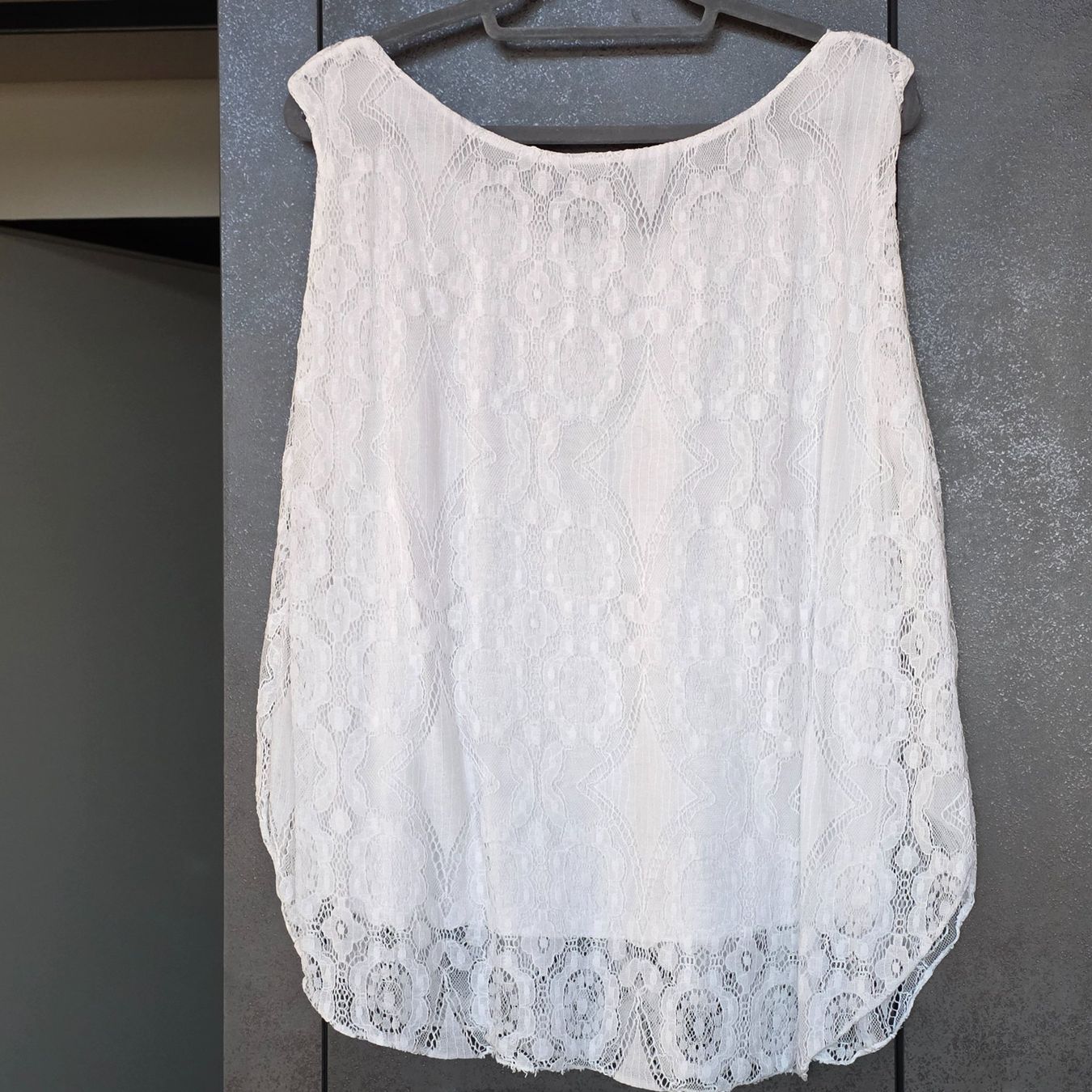 Top: 🐸 SPITZEN TOP WEISS L – Usato da Môtier (Vully) venduto da Frogs 6
