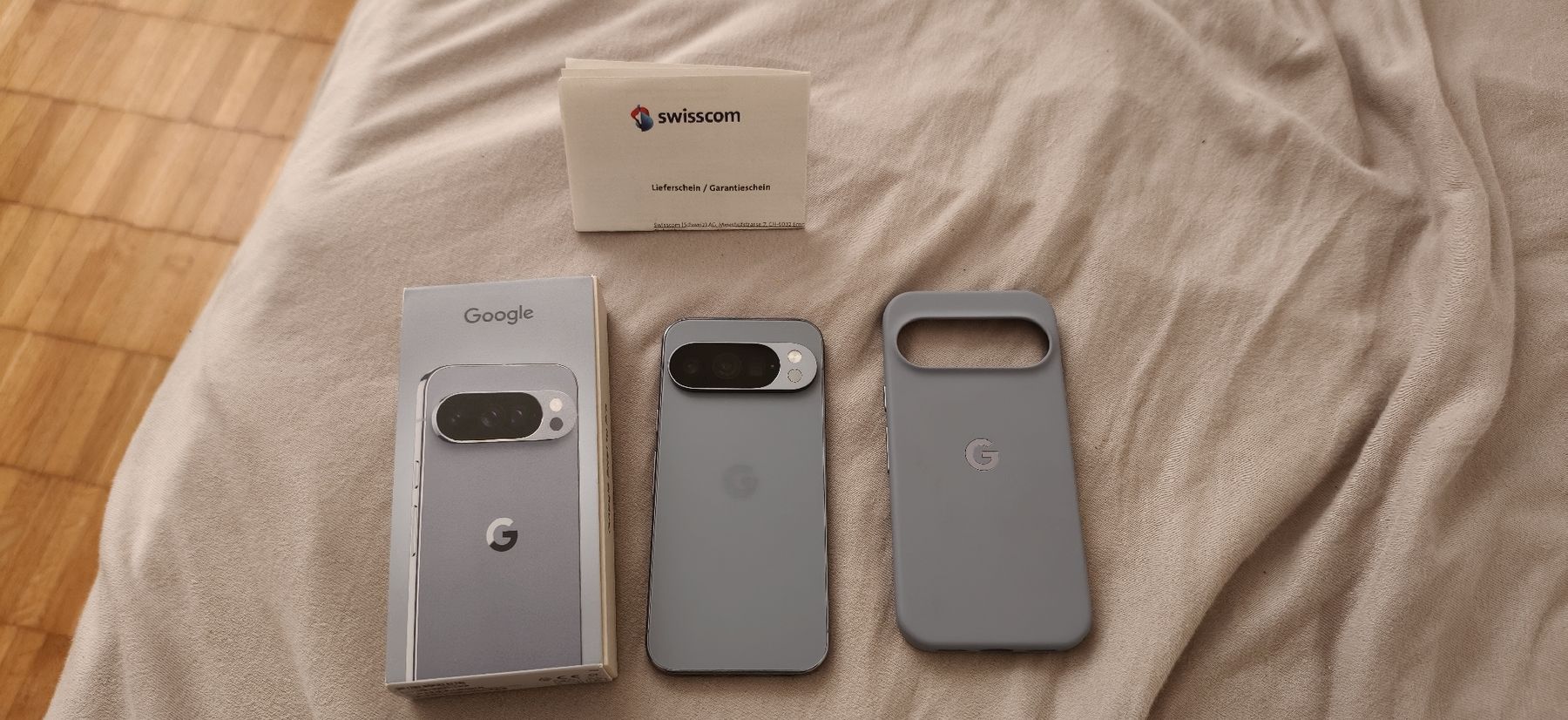 Google Telefoni cellulari / Smartphones: Google Pixel 10 pro 128GB Moonstone Grau mit oroginal Case – Nuovo (secondo la descrizione) da Bachenbülach venduto da SabriP