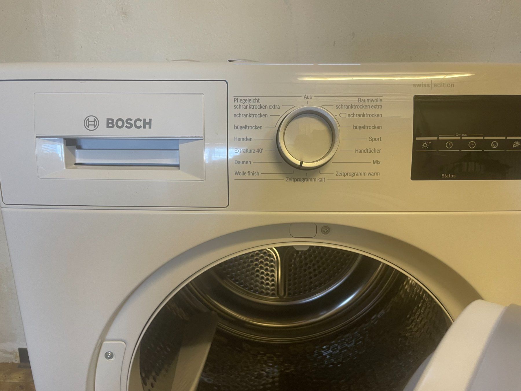 Bosch Wäschetrockner: Séche linge Bosch série 6 - A+++ – Gebraucht aus Colombier NE von  1