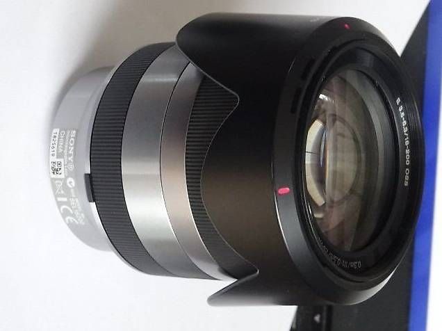 Sony Objectifs: Sony SEL 18200MM OSS E-MOUNT – D'occasion à Buttisholz par rappirosen