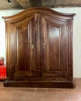 Antiker Schrank, Barock, europäisch Nussbaum massiv