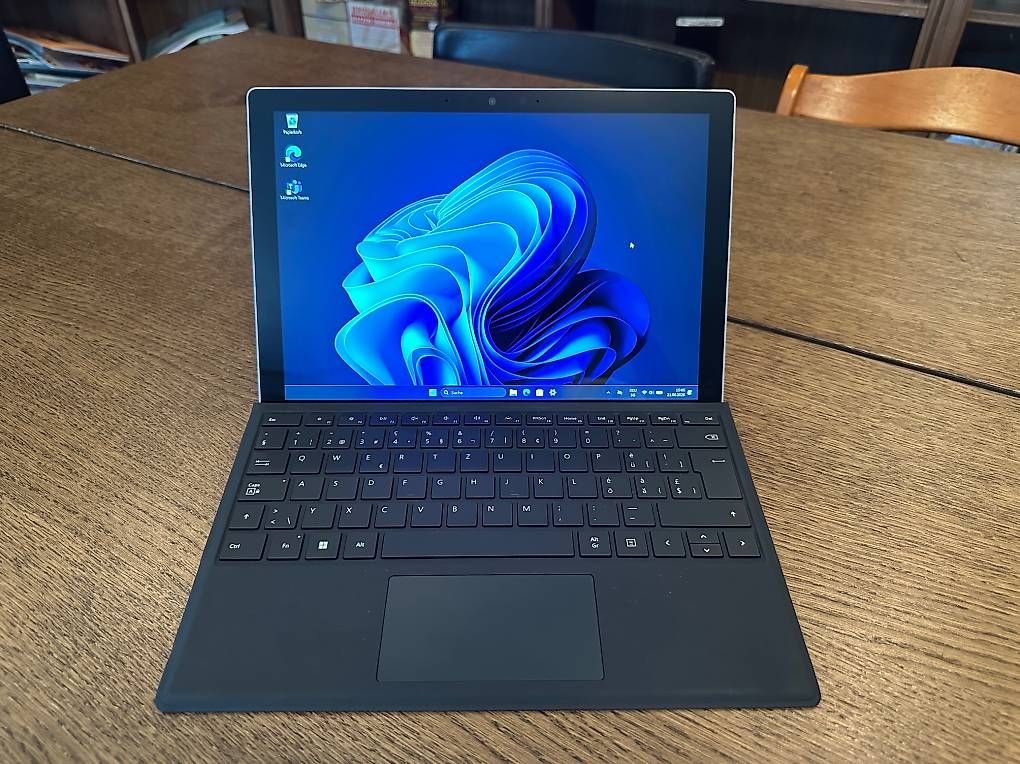 Tablettes PC: Microsoft Surface Pro 7+ i3/8GB/128GB – D'occasion à Basel par olgarachel