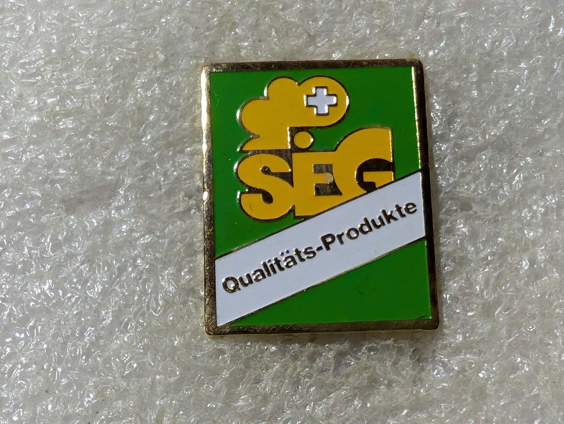 Placchette & Badge: Ansteckpin 143: SEG – Usato da Oppligen venduto da Pin-Fall-Shop