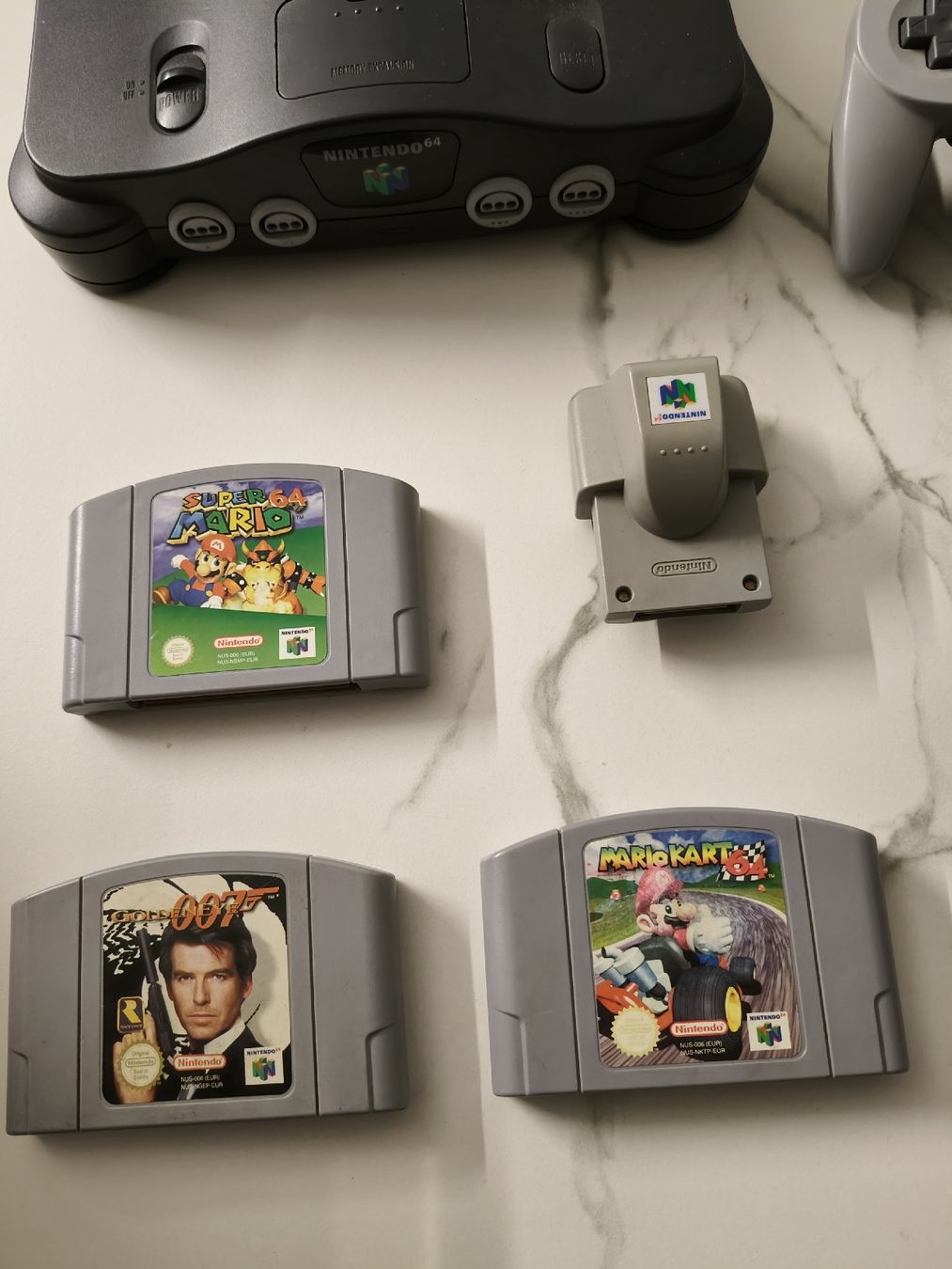 Nintendo Konsolen: Nintendo 64 Konsole + 2 Controller & 4 Games, Top Zustand! – Gebraucht aus Oensingen von ece_8k7q 4