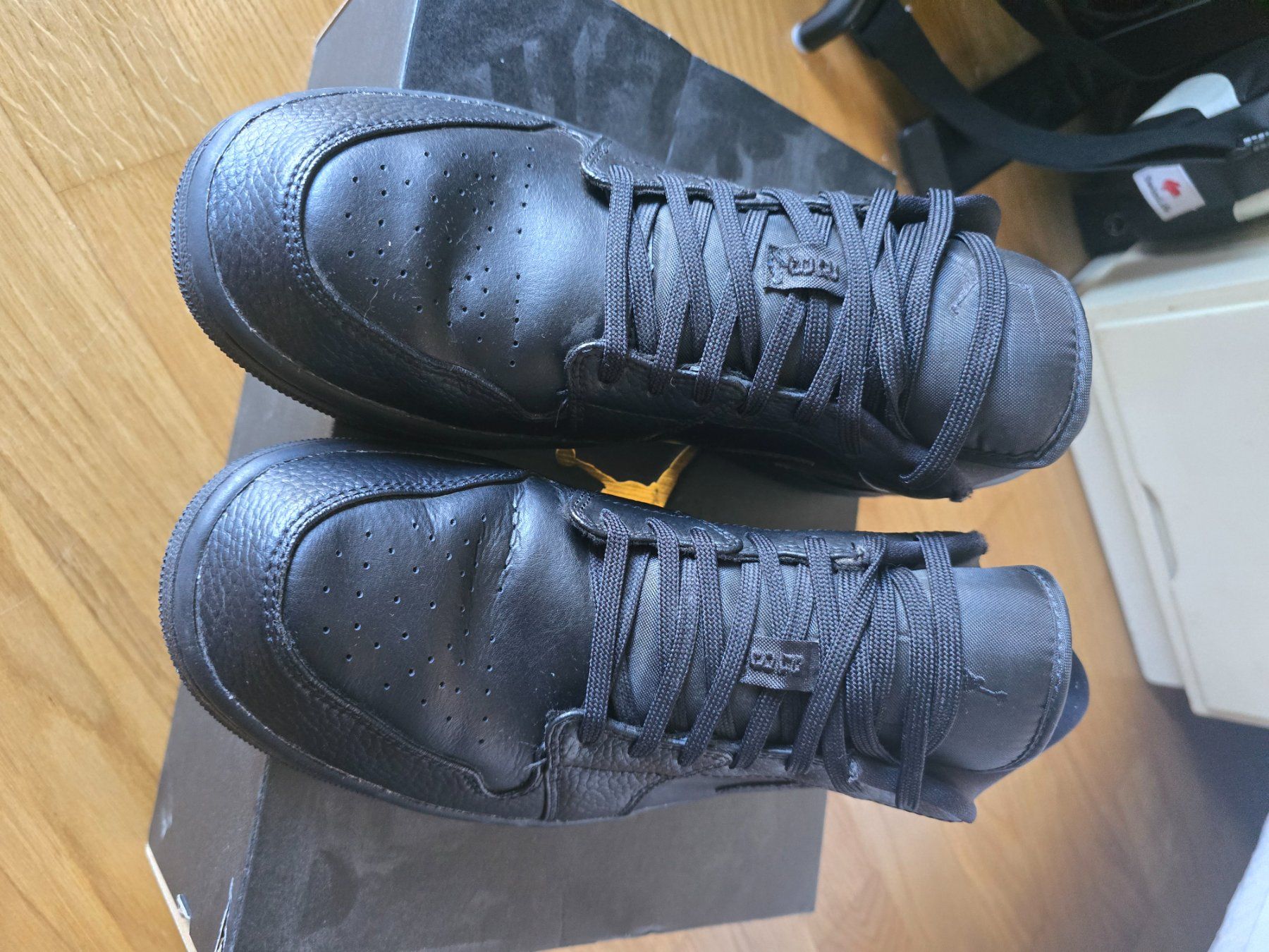 Nike Scarpe da uomo: Nike jordan low black edition 45.5 original – Usato da Cham venduto da GianniQ 3