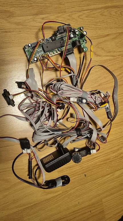 Componenti elettronici: Interface Z 16 sensors to midi 8 analog / 8 digital – Usato da martigny venduto da julienperret