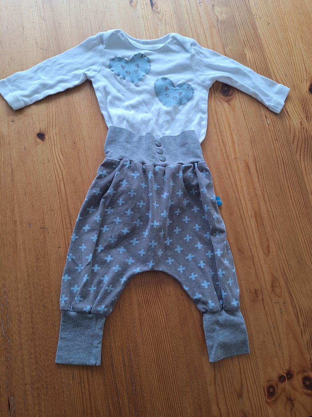 Lotti & Set di vestiti: Handmade Babyset 68/74 – Usato da Aesch BL venduto da ChezToKa