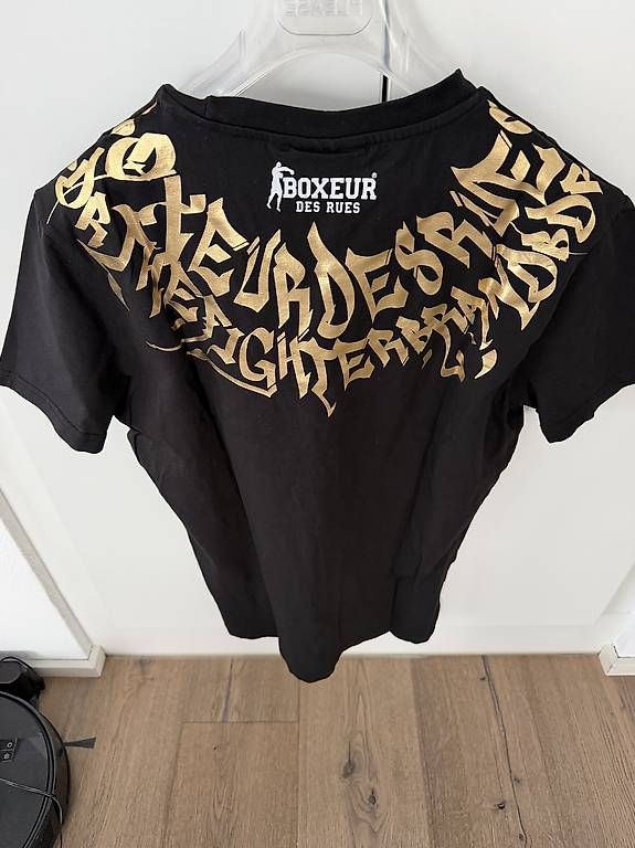 Sacchi da boxe: Chaussures de boxe + t-shirt de boxe – Usato da Bulle venduto da Preteni 4