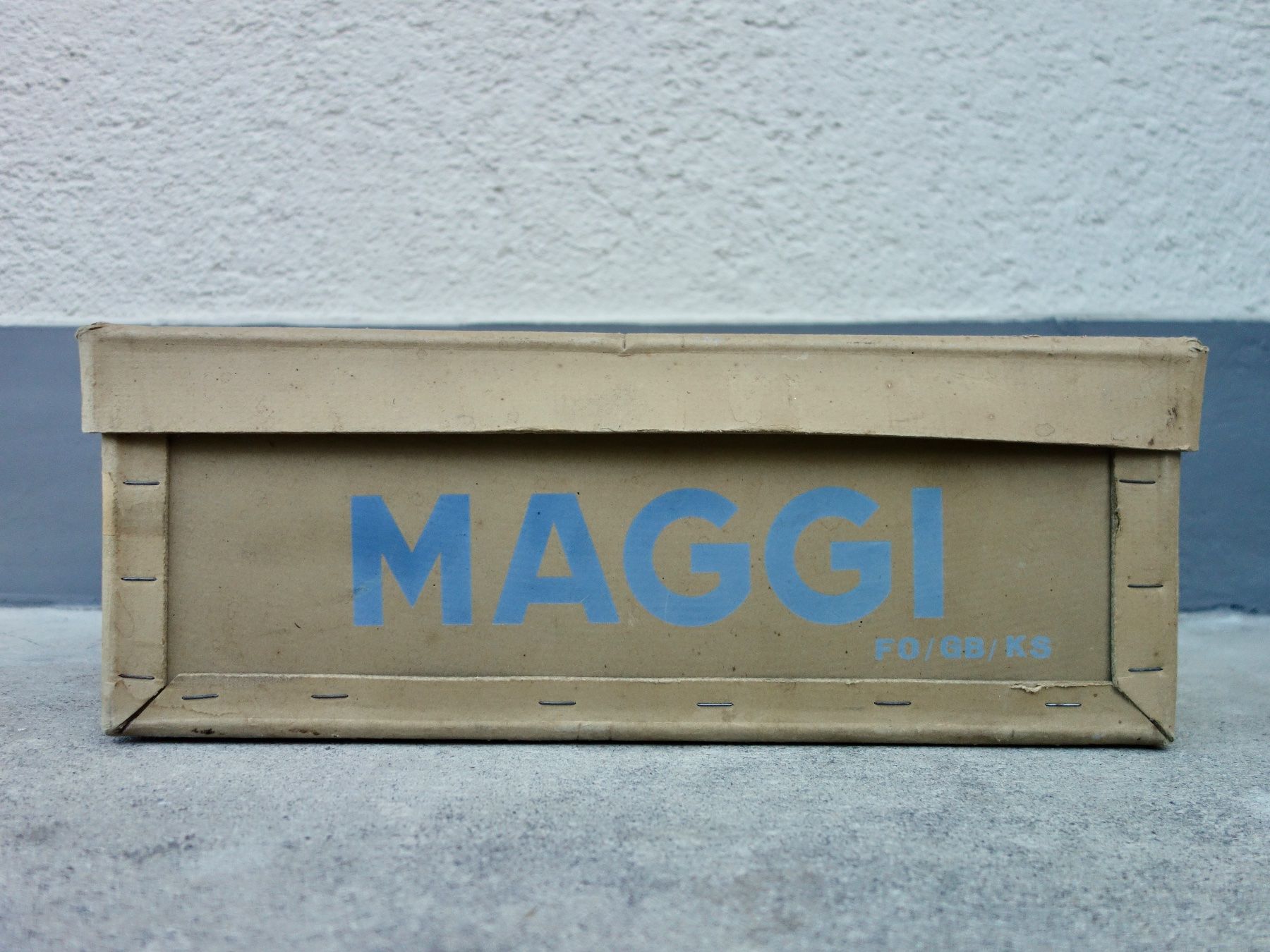 Transportkisten: Vintage Verpackung MAGGI Schachtel Karton – Gebraucht aus Kerzers von bottlesandboxes 1