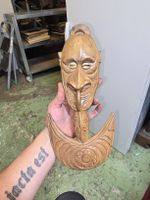Afrikanische Holzmaske mit Muschelaugen (T3)