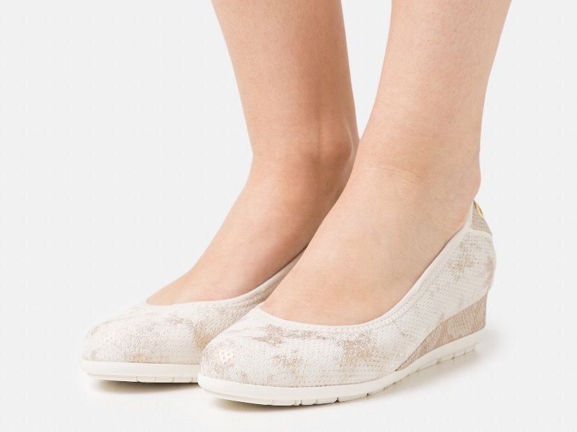 Scarpe da donna: Ballerines compensées p.39 – Usato da Sion venduto da DayJenn