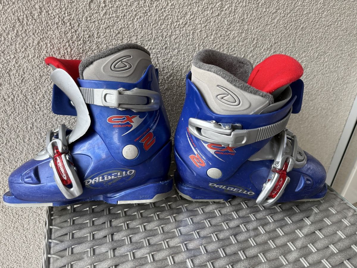 Scarpe per ragazzi: Dalbello Kinder Skischuhe 241 mm – Usato da Giswil venduto da urr_7c5j 9