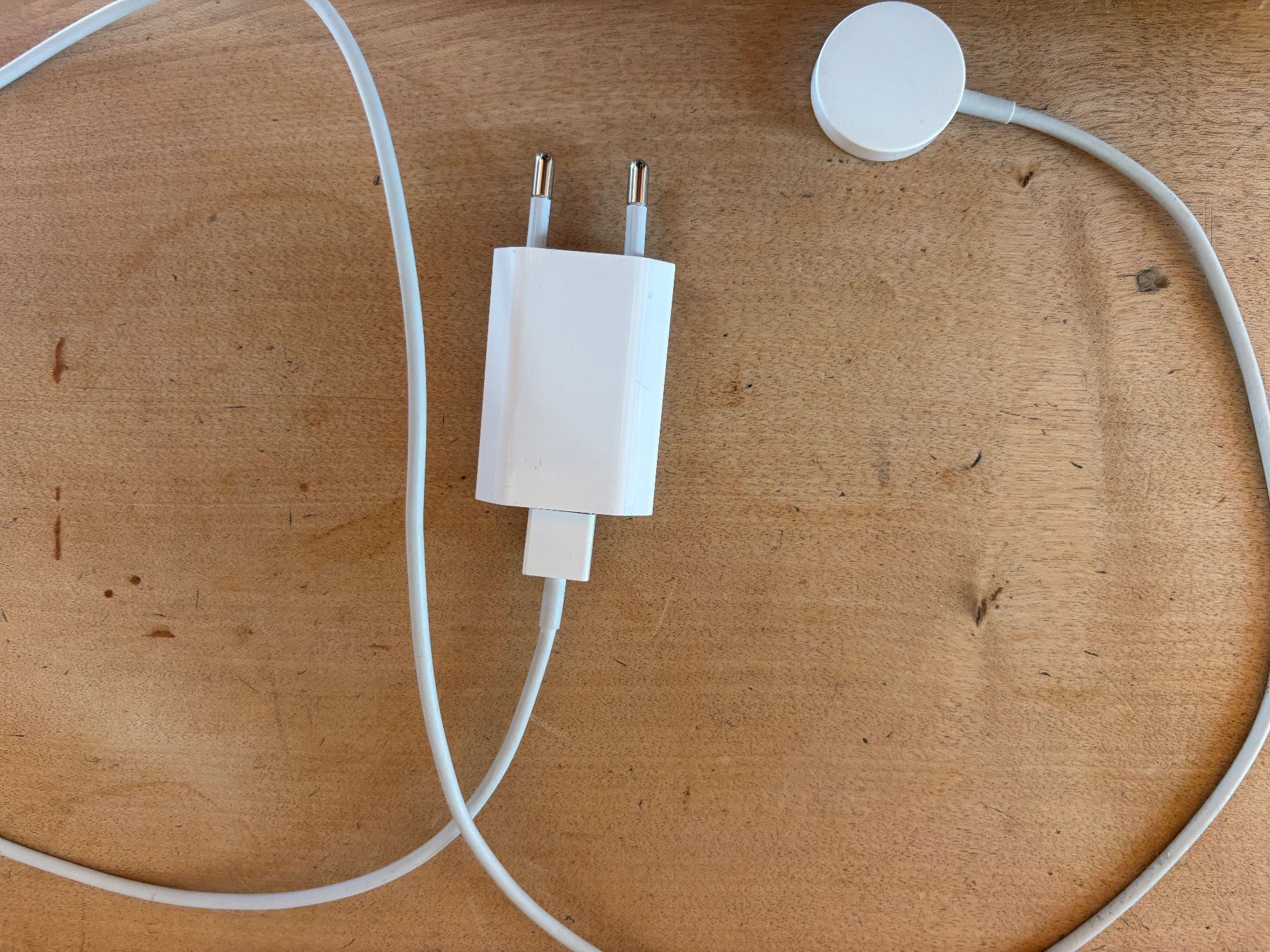 Apple Smartwatch: apple watch inkl. Ladekabel und stecker – Usato da Isenthal venduto da lab_n5qz 3