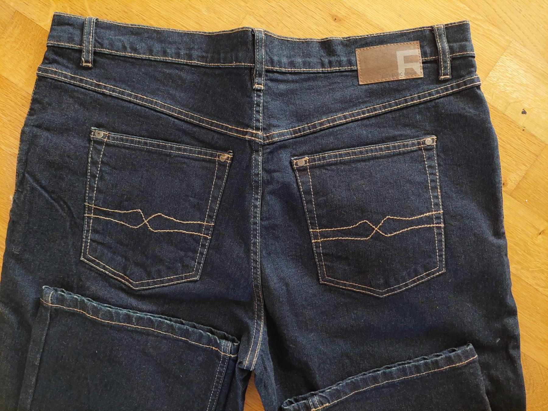 Jeans: Jeans neu Marke Rounder – Nuovo (secondo la descrizione) da Wetzikon ZH venduto da Sylkli 2