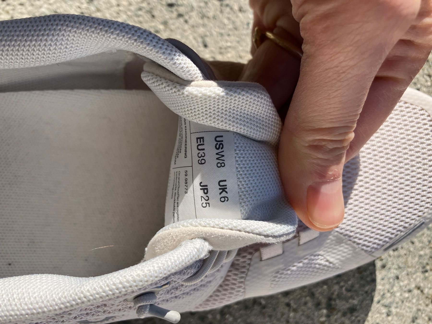 On Chaussures femmes: On Cloud 5 – D'occasion à Zürich par Geranie01 2