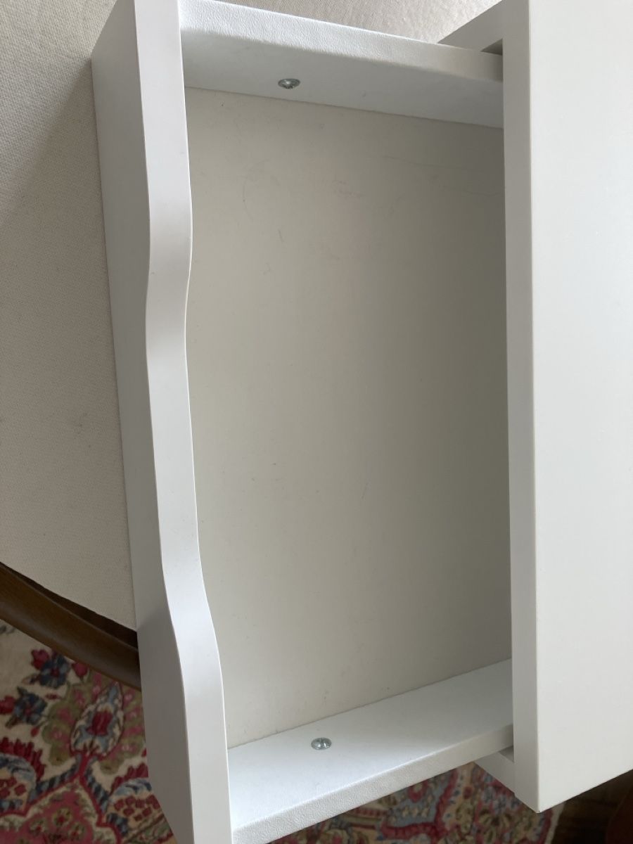 Ikea Scrivanie: Table de bureau avec sur bureau – Usato da Pully venduto da claddagh 3