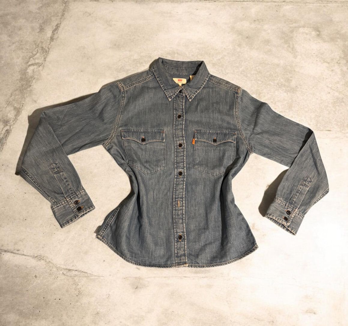 Levi's Camicette: Chemise Levi’s – Nuovo (secondo la descrizione) da Châtel-St-Denis venduto da Montclair_Swiss 2