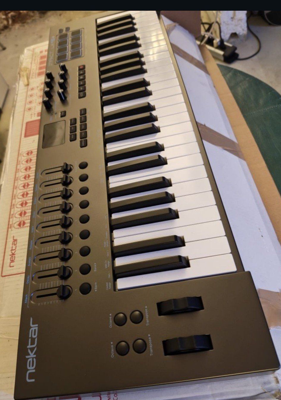 Instruments de musique: Nektar Impact LX49+ – D'occasion à ettingen par jacki67 4