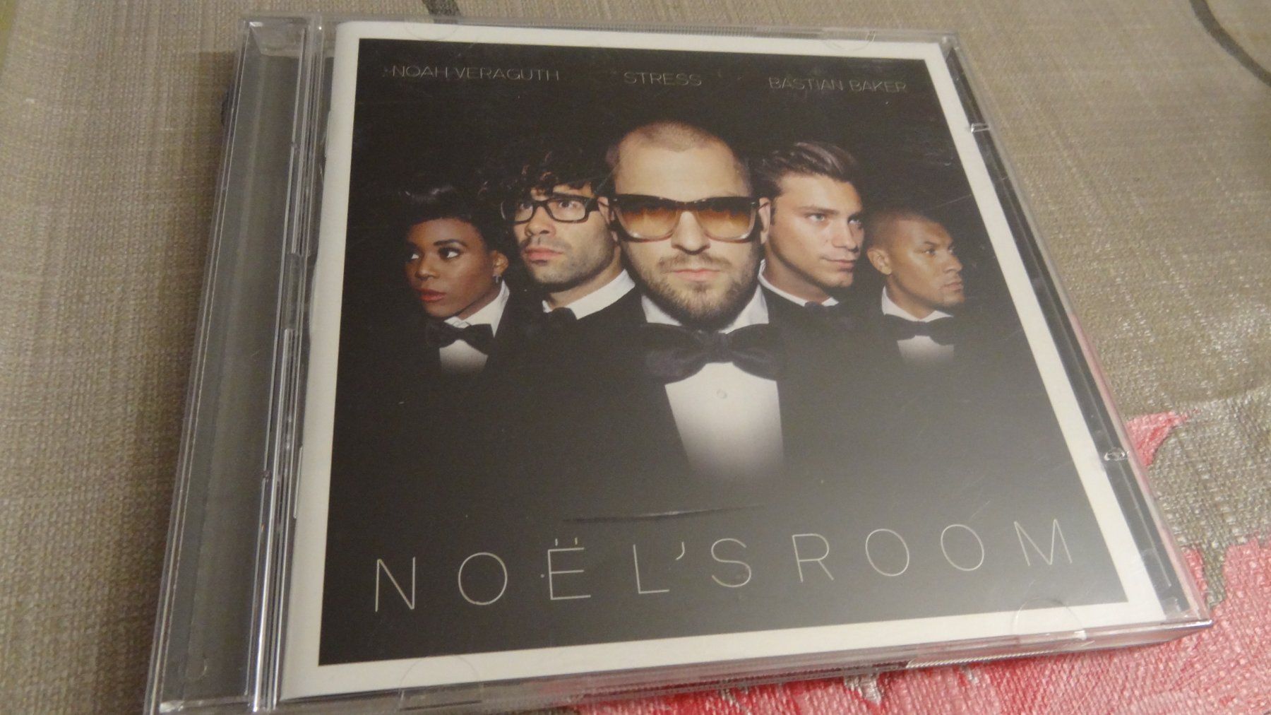 CD: Noel's Room CD – Usato da Olten venduto da Disc-Ausverkauf
