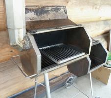 Rostfreier Smoker/Grill