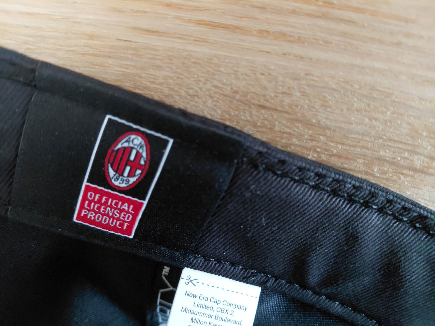 New Era Chapeaux, bonnets & casquettes: AC Milan Diabolo Cap – Neuf (Voir description) à Widnau par Hatsch31 3