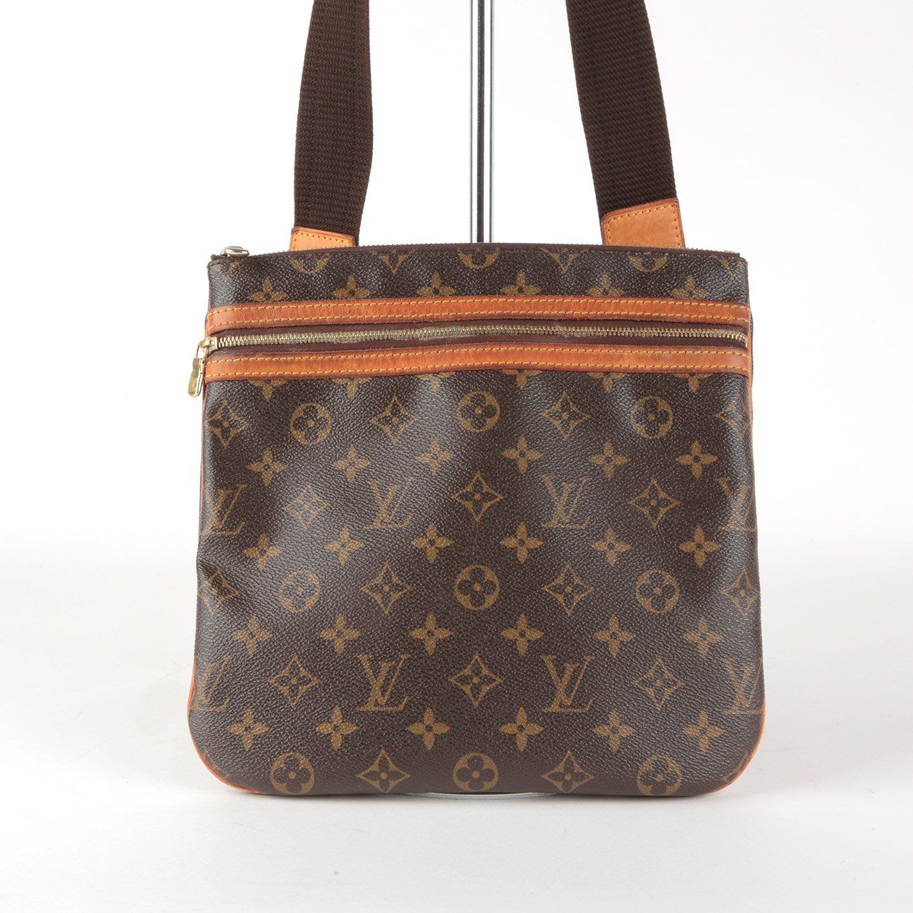 Louis Vuitton Borse: Sac Bosphore en toile monogram Louis Vuitton – Usato da Delémont venduto da Le38.shop 1