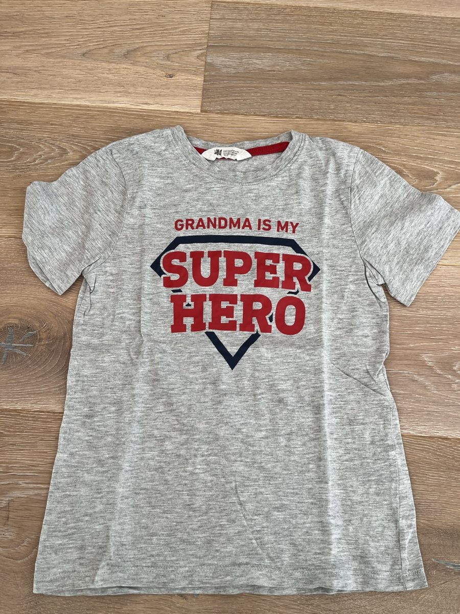 H&M Camicie, T-shirt & Polo: T-Shirt H&M Grösse 122/128 – Usato da Aarburg venduto da cha_6t8j
